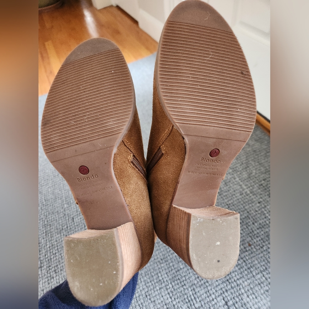 Blondo Women's Tan Suede Ankle Boots- Noa, Size 9.5 - Picture 6 of 6